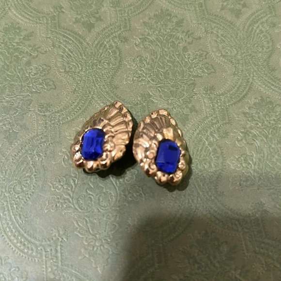 Vintage M. Lent pierced statement earrings. - Picture 3 of 6